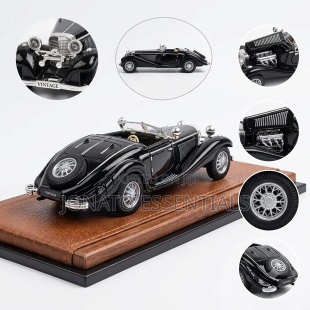 1:28 Vintage Die-Cast Classic Car Model - Premium Collectible