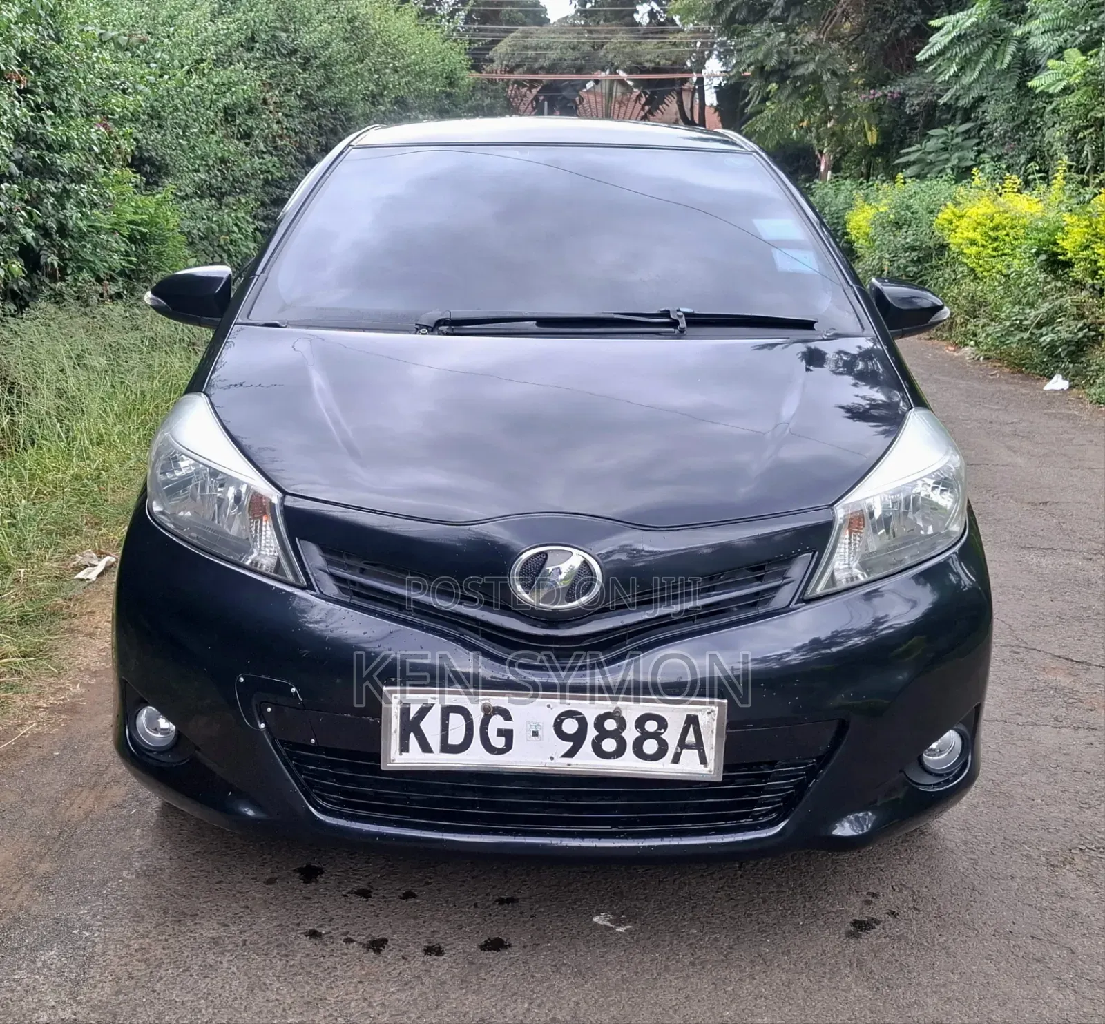 Toyota Vitz 2014 Black