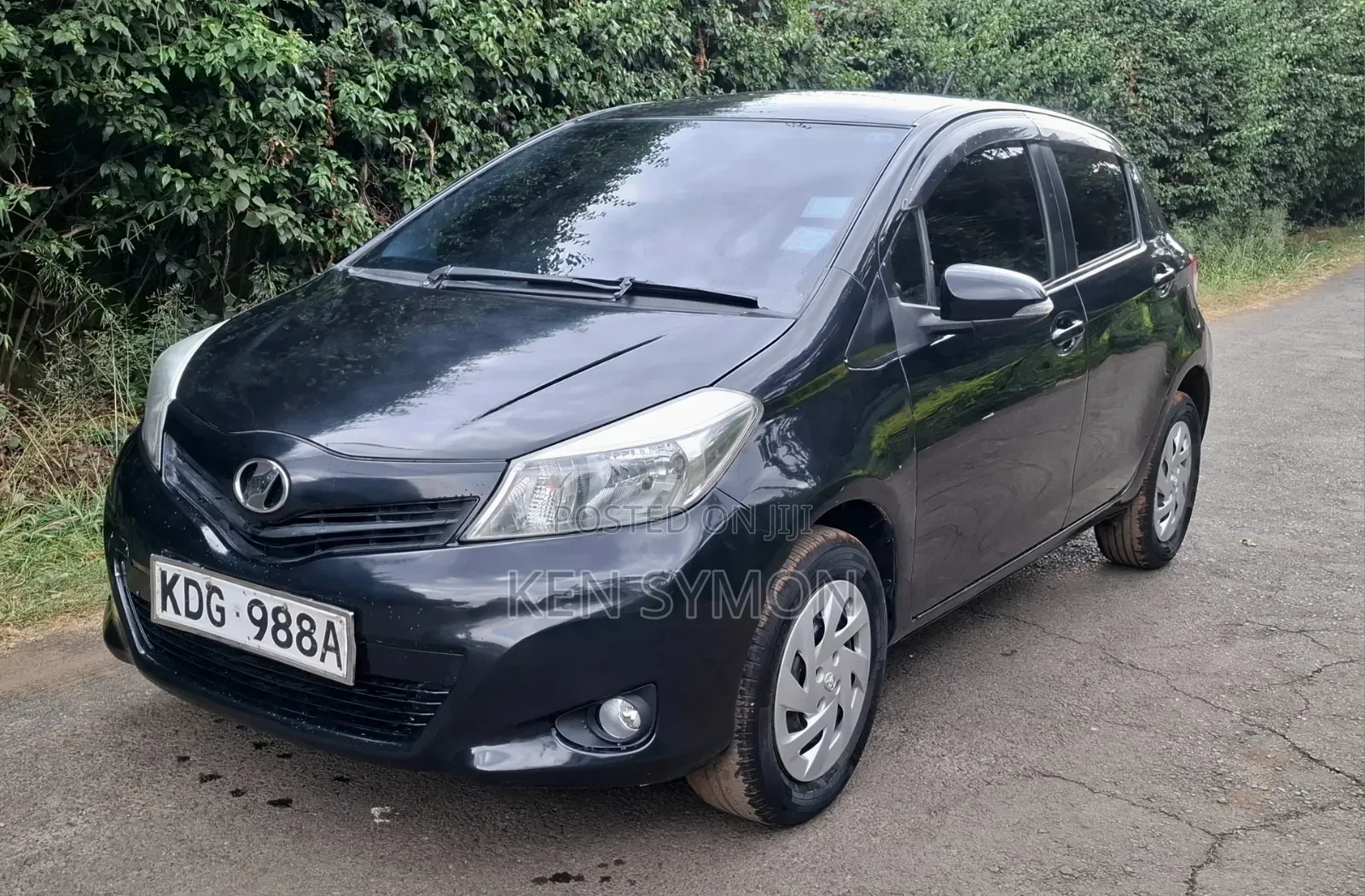 Toyota Vitz 2014 Black