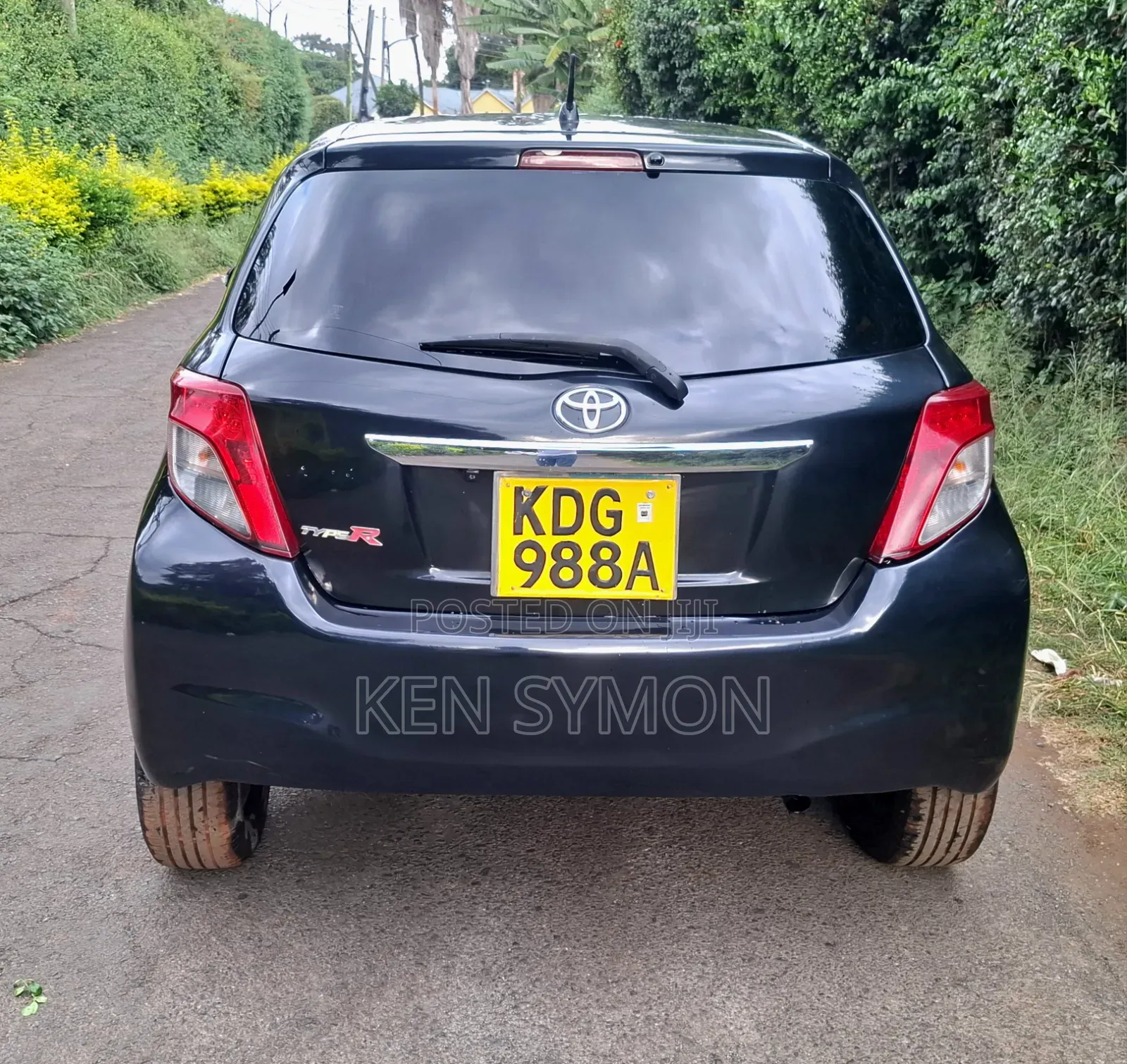 Toyota Vitz 2014 Black