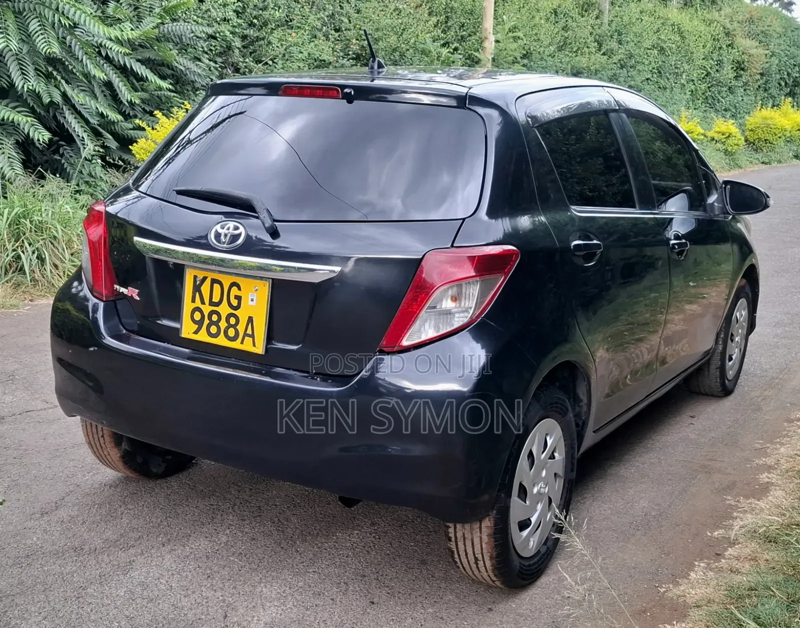 Toyota Vitz 2014 Black