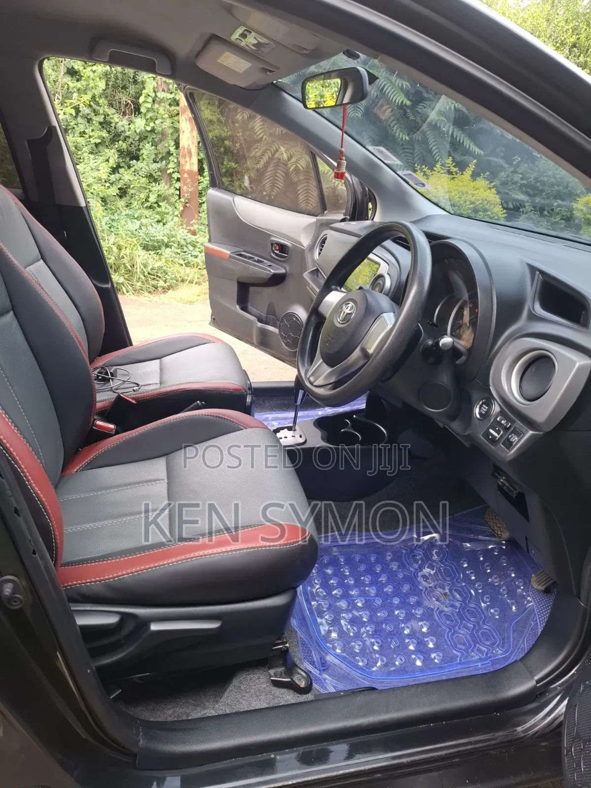 Toyota Vitz 2014 Black