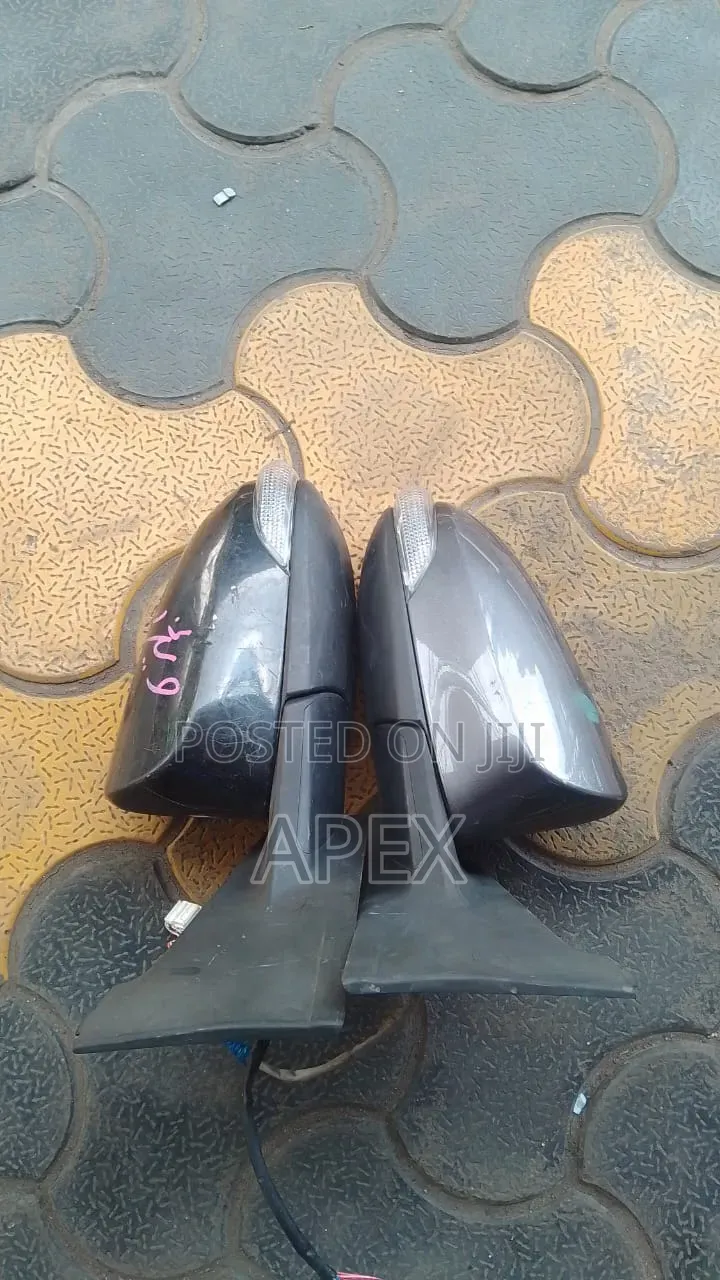 Side Mirrors Vitz 2012