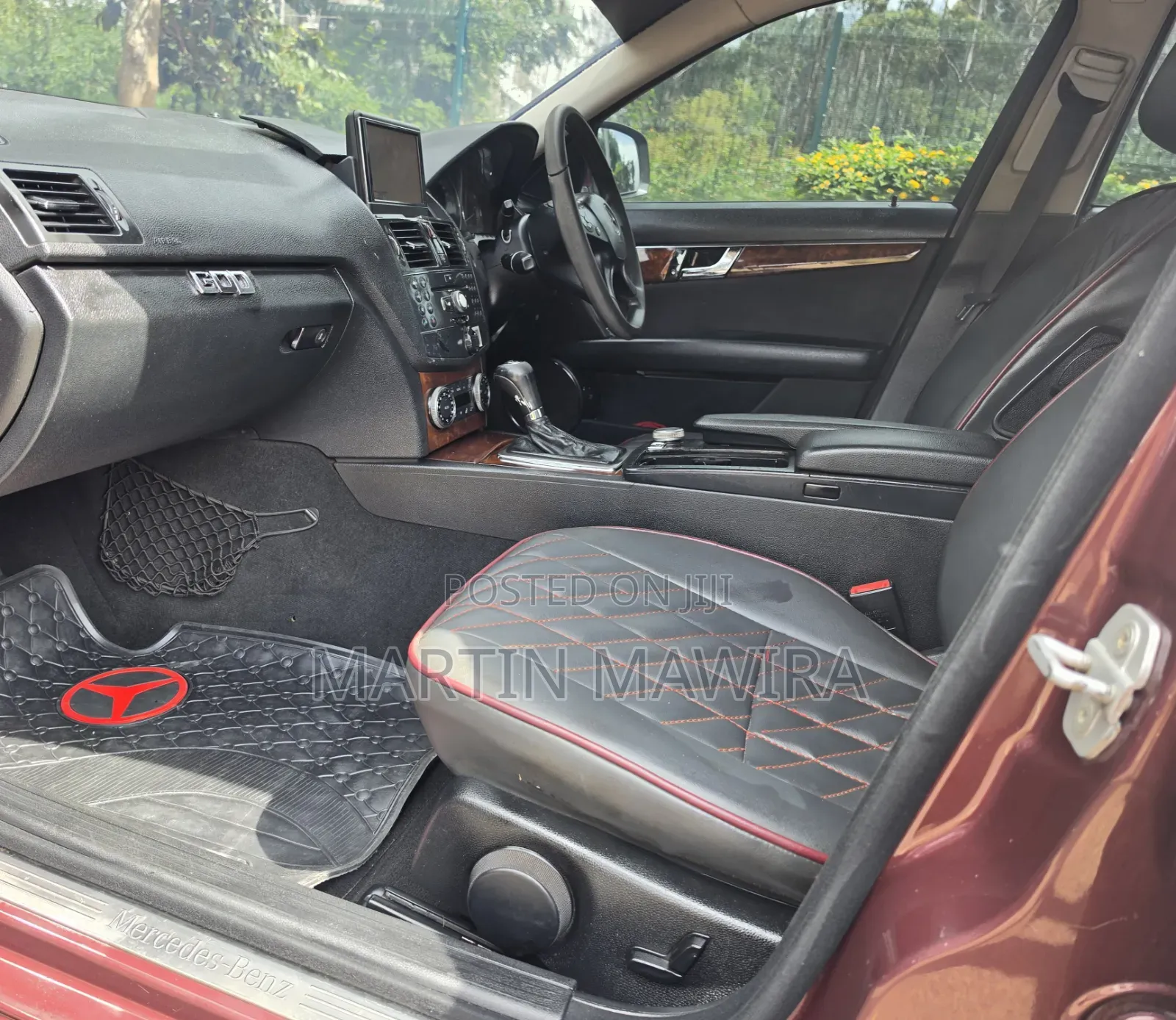 Mercedes-Benz C200 2010 Red