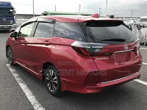 Honda Fit Shuttle 2019 Red 
