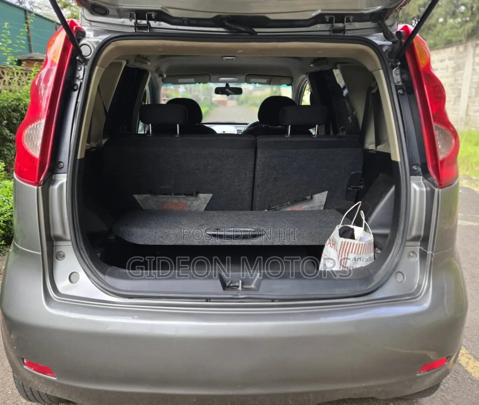 Nissan Note 2010 Gray
