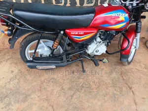 Bajaj Boxer 125 2025 Red