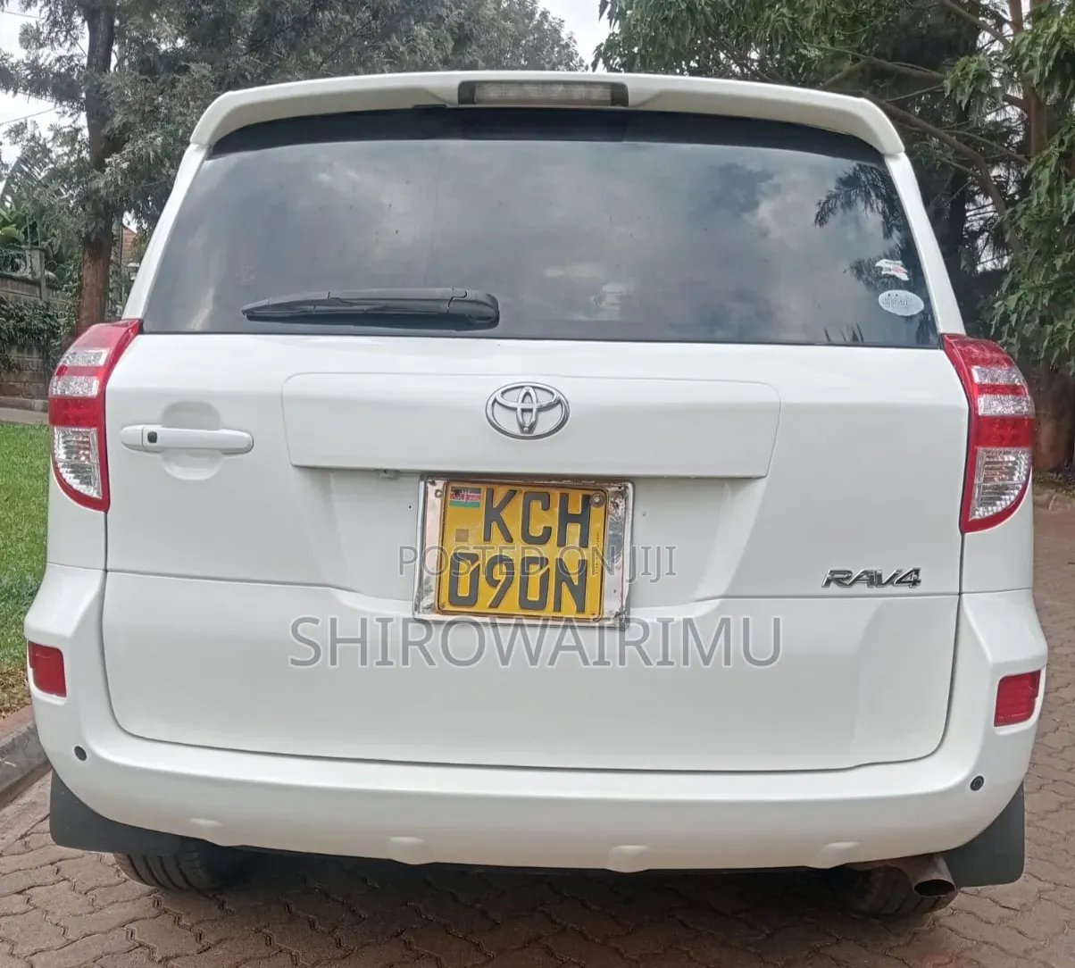 Toyota RAV4 2009 Off white