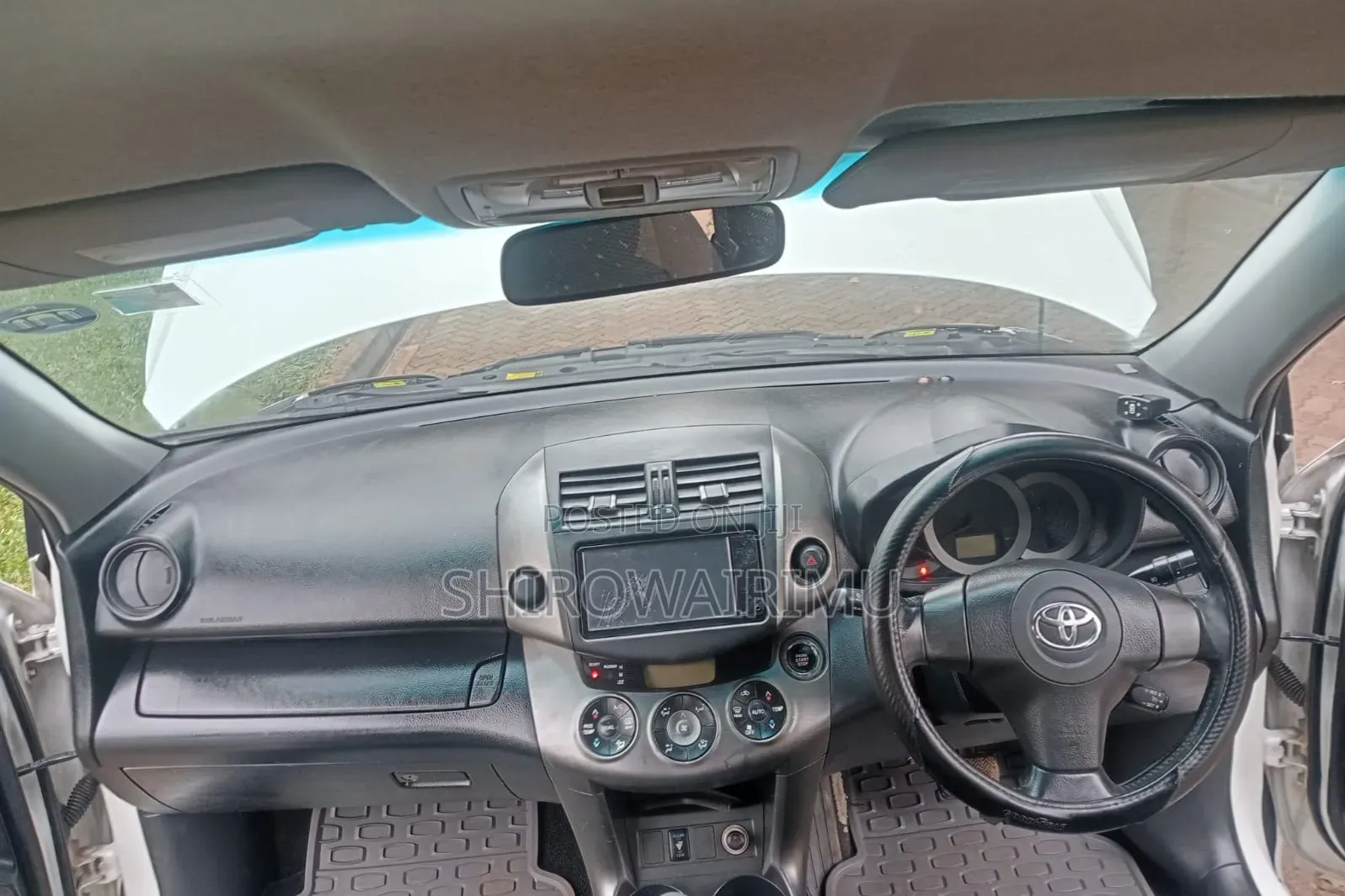 Toyota RAV4 2009 Off white