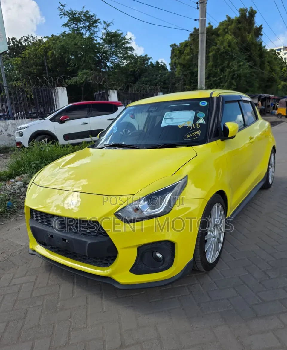 Suzuki Swift 2019 Yellow