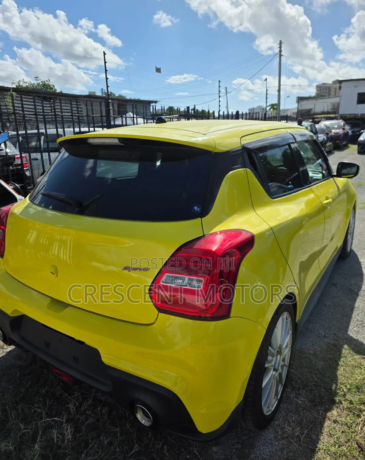 Suzuki Swift 2019 Yellow