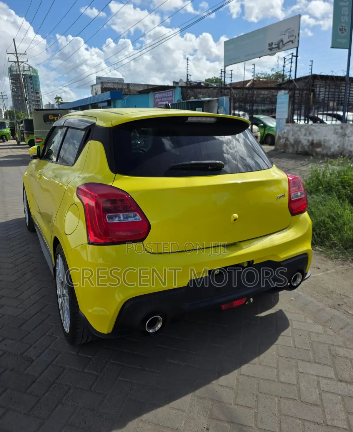 Suzuki Swift 2019 Yellow