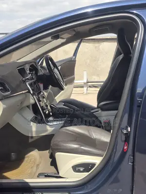 Volvo V40 2013 Blue