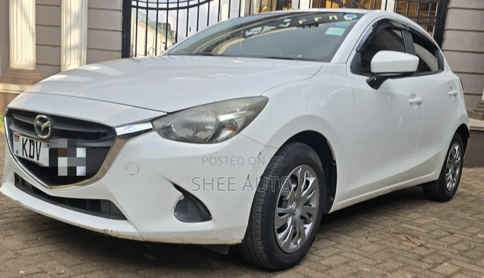 Mazda Demio 2018 White