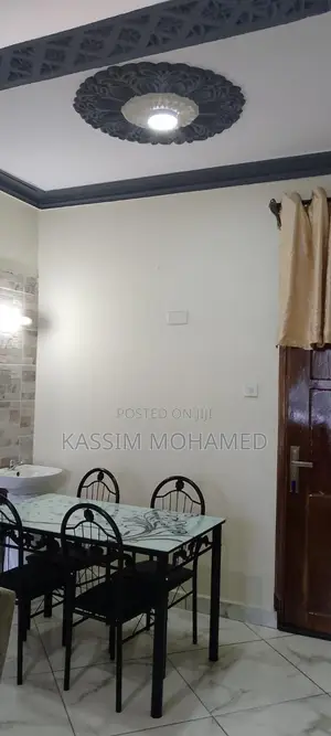 Beautiful 2 Bedroom BNB Tudor. 2 BDRM 5500/- 1 BDRM 3500/-