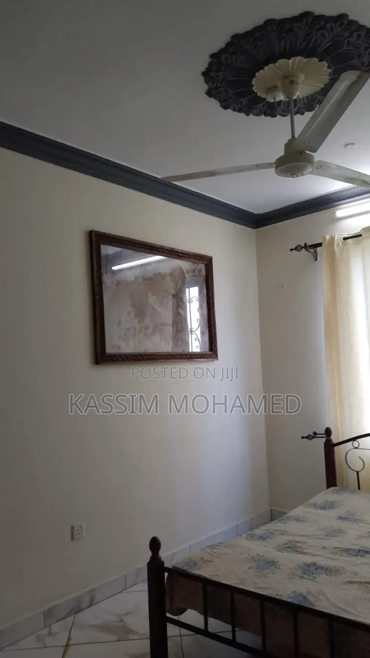 Beautiful 2 Bedroom BNB Tudor. 2 BDRM 5500/- 1 BDRM 3500/-