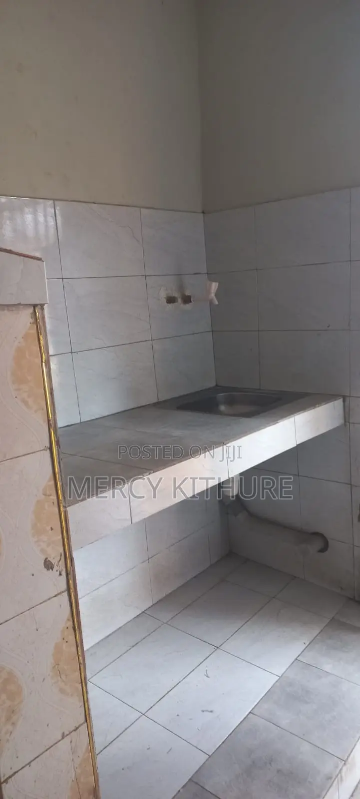 12bdrm Block of Flats in Near Nyaura Stage, Junction Kayole for sale