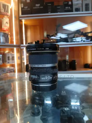 Canon Ef-S 10-22mm F/3.5-4.5 Usm