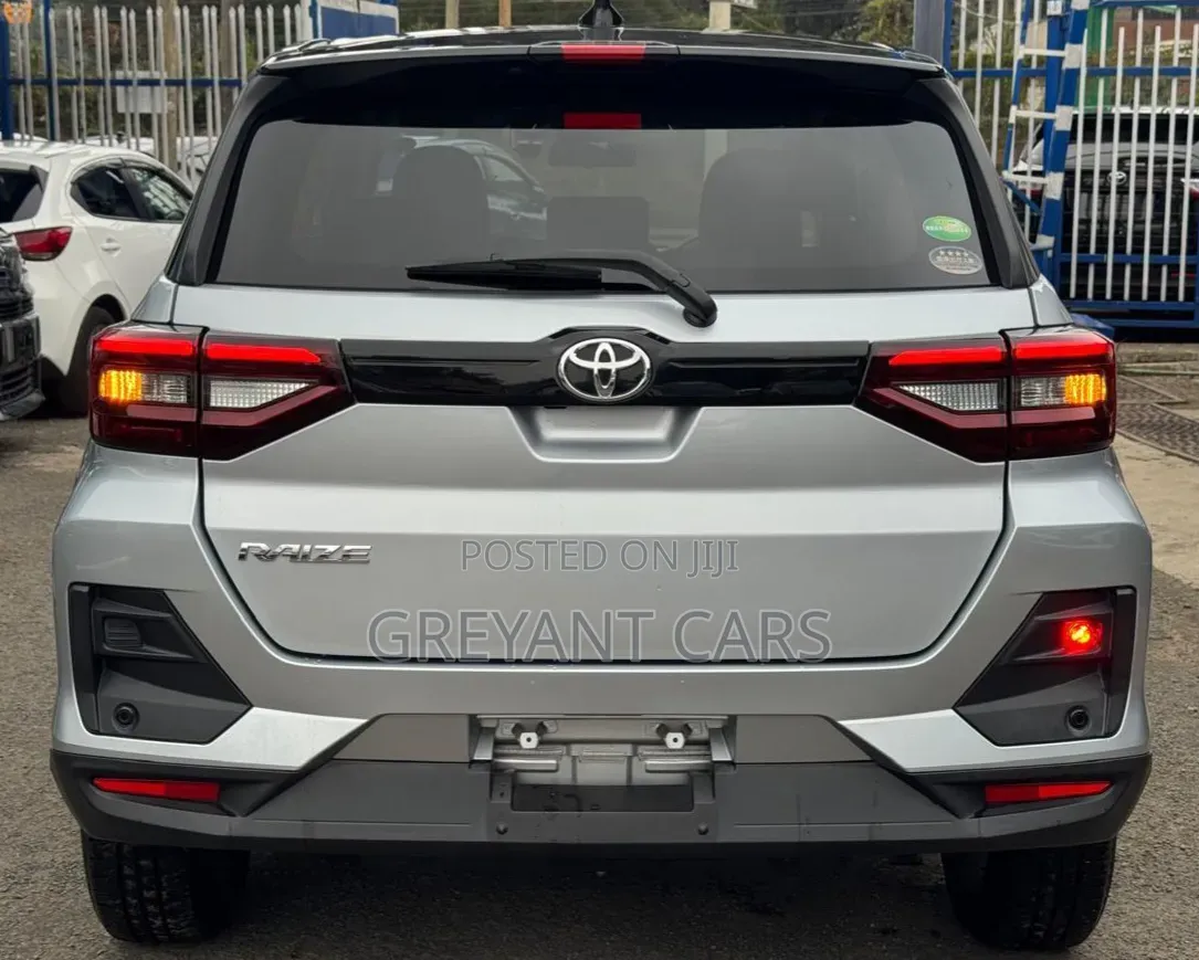 Toyota Raize 1.0 AWD 2020 Silver