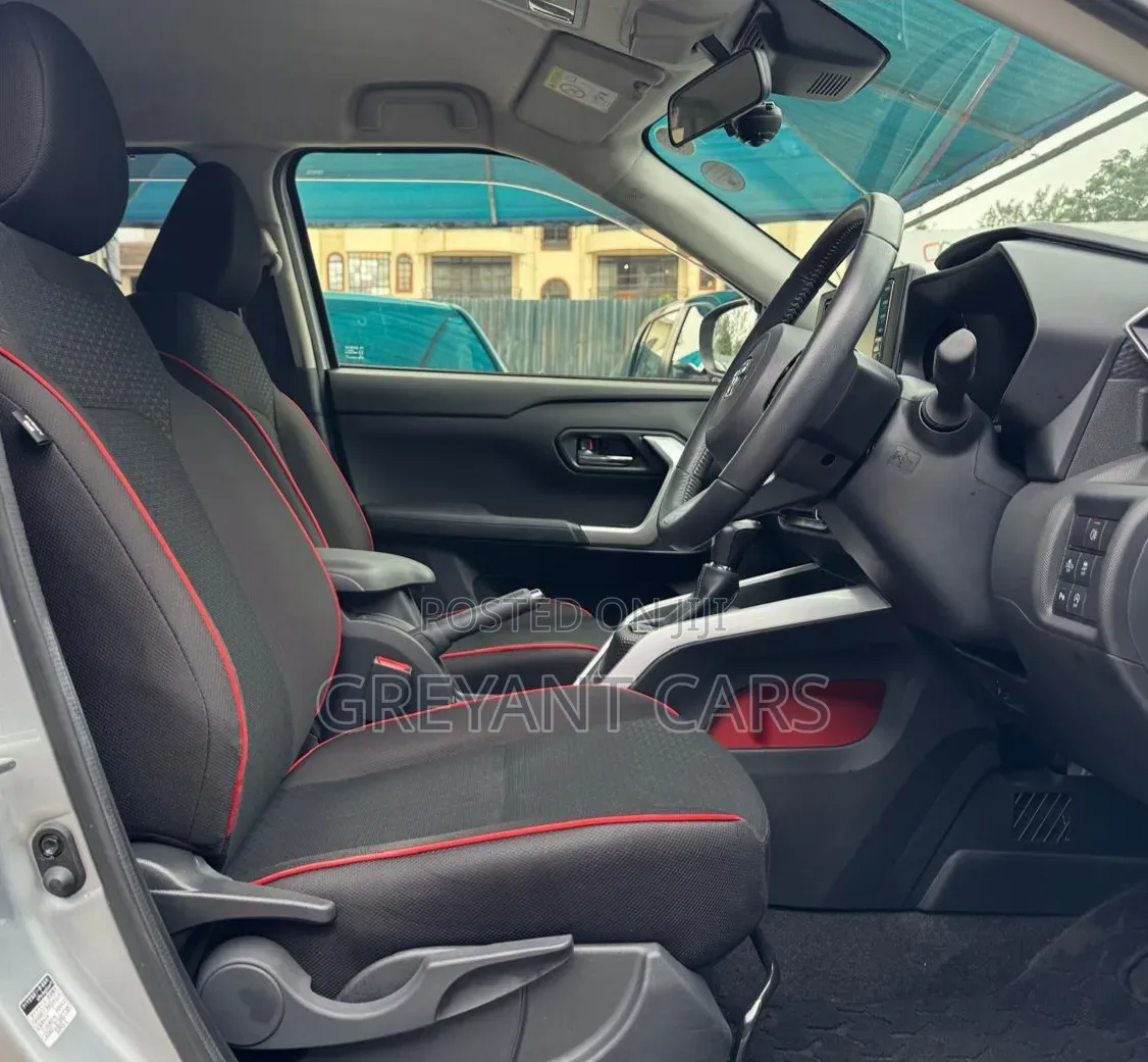 Toyota Raize 1.0 AWD 2020 Silver