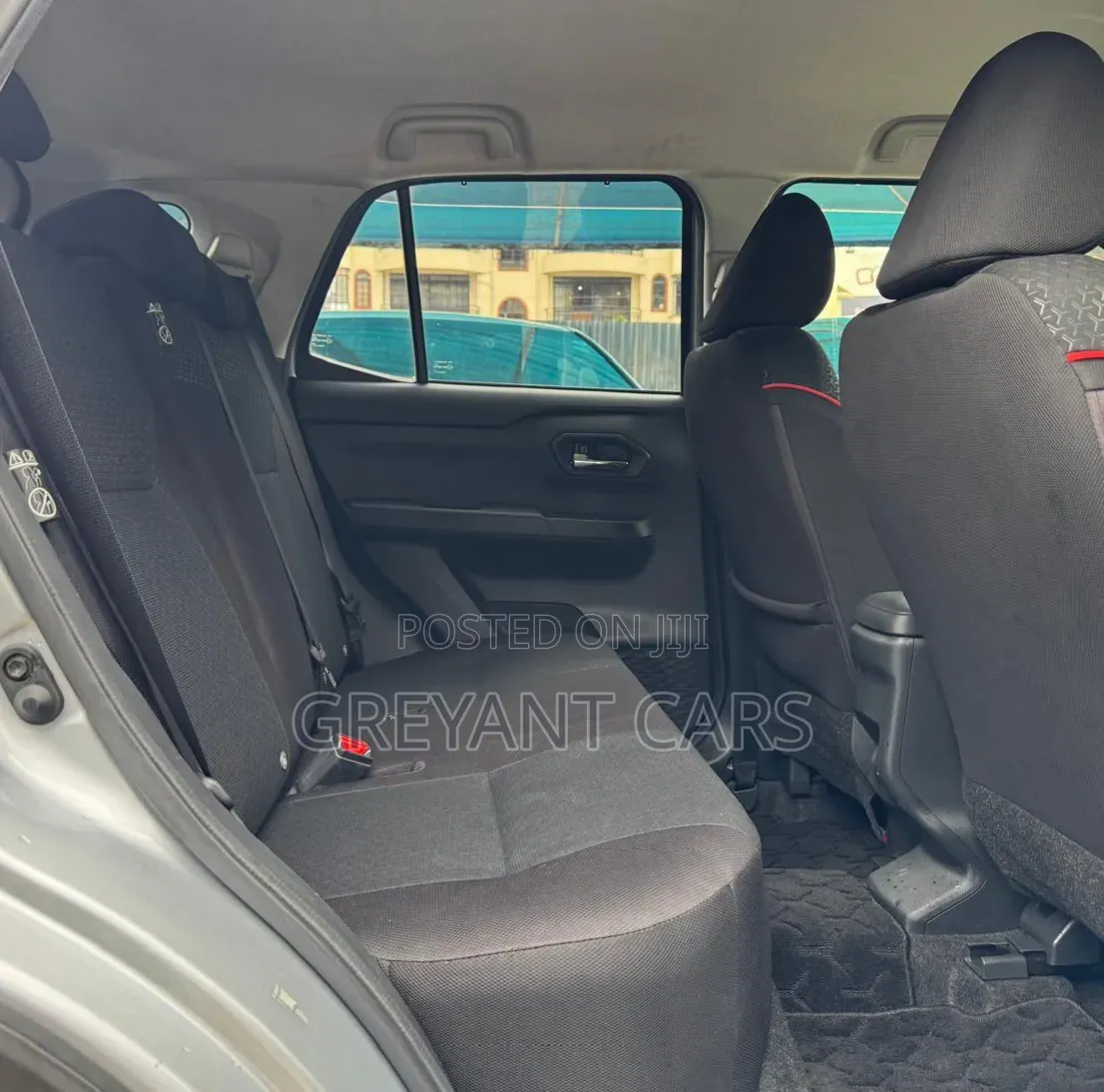 Toyota Raize 1.0 AWD 2020 Silver