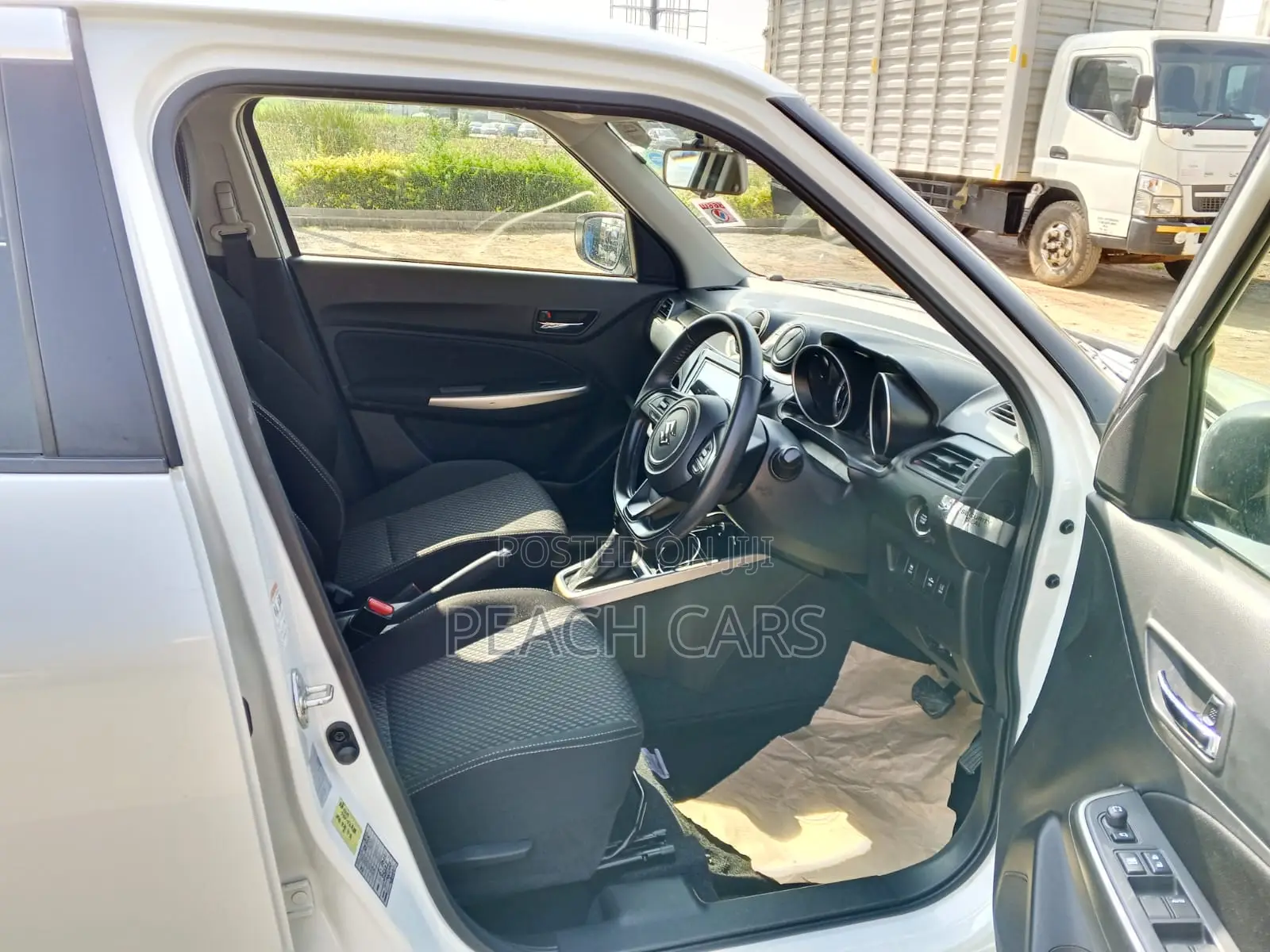 Suzuki Swift 2019 White