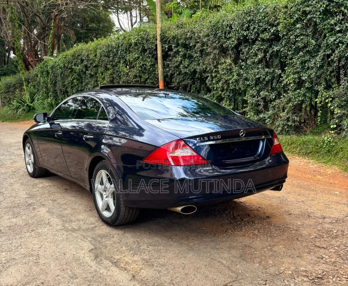 Mercedes-Benz CLS 2005 Black