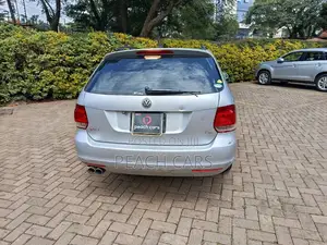 Volkswagen Golf 2011 Silver
