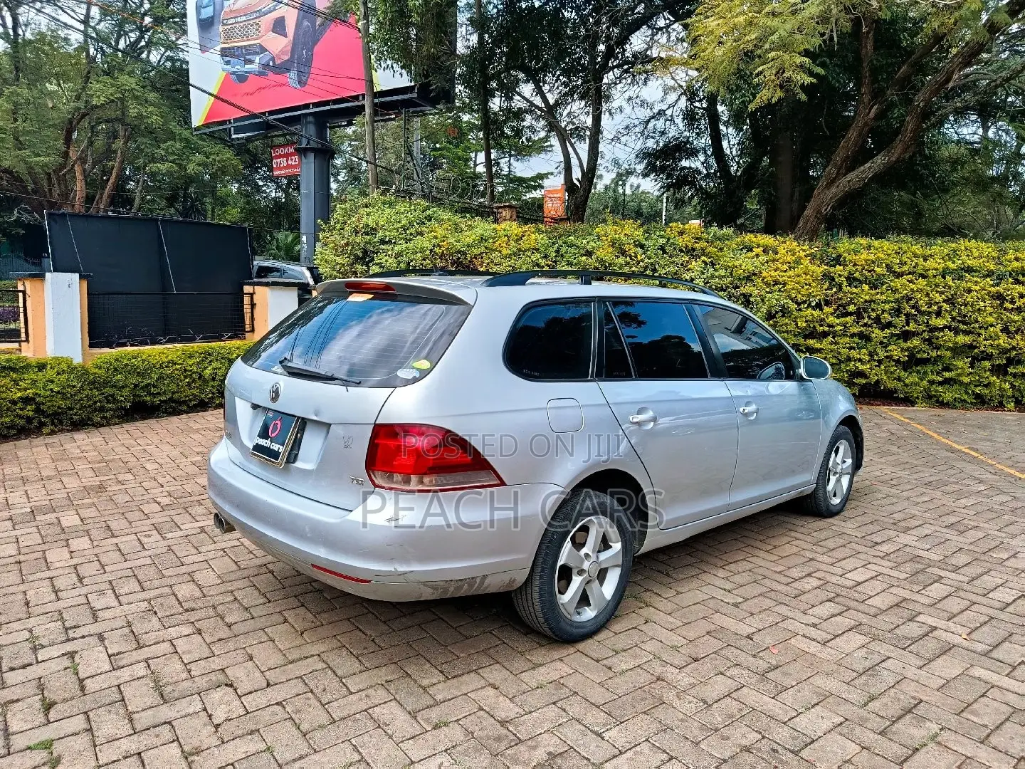 Volkswagen Golf 2011 Silver