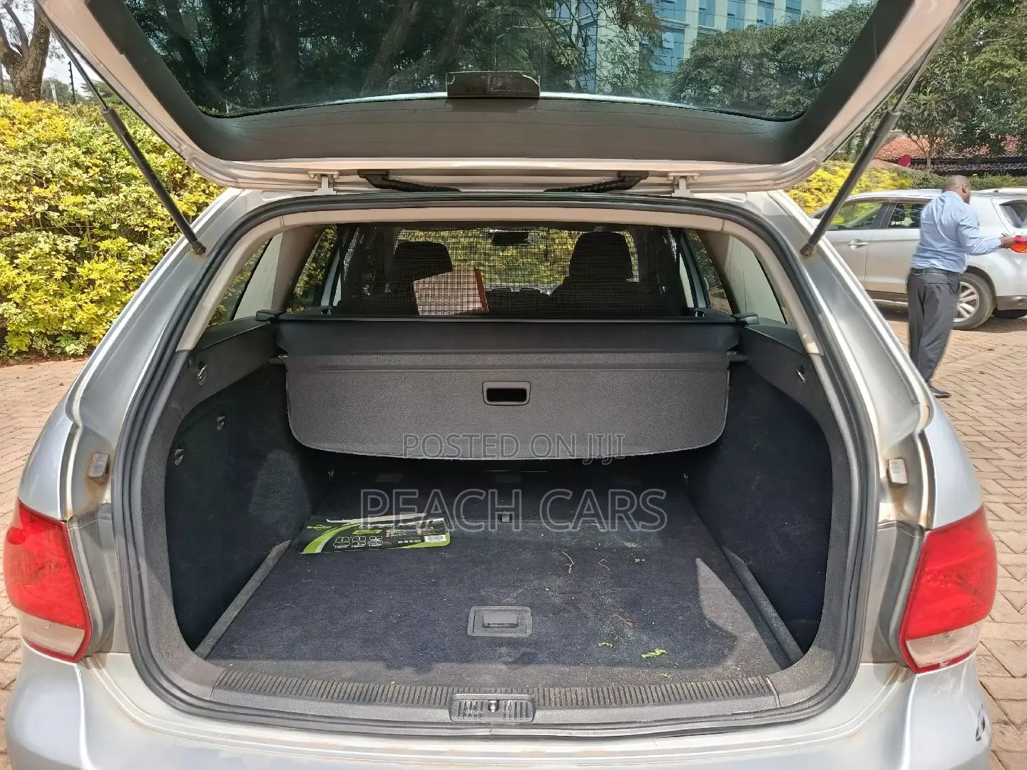 Volkswagen Golf 2011 Silver