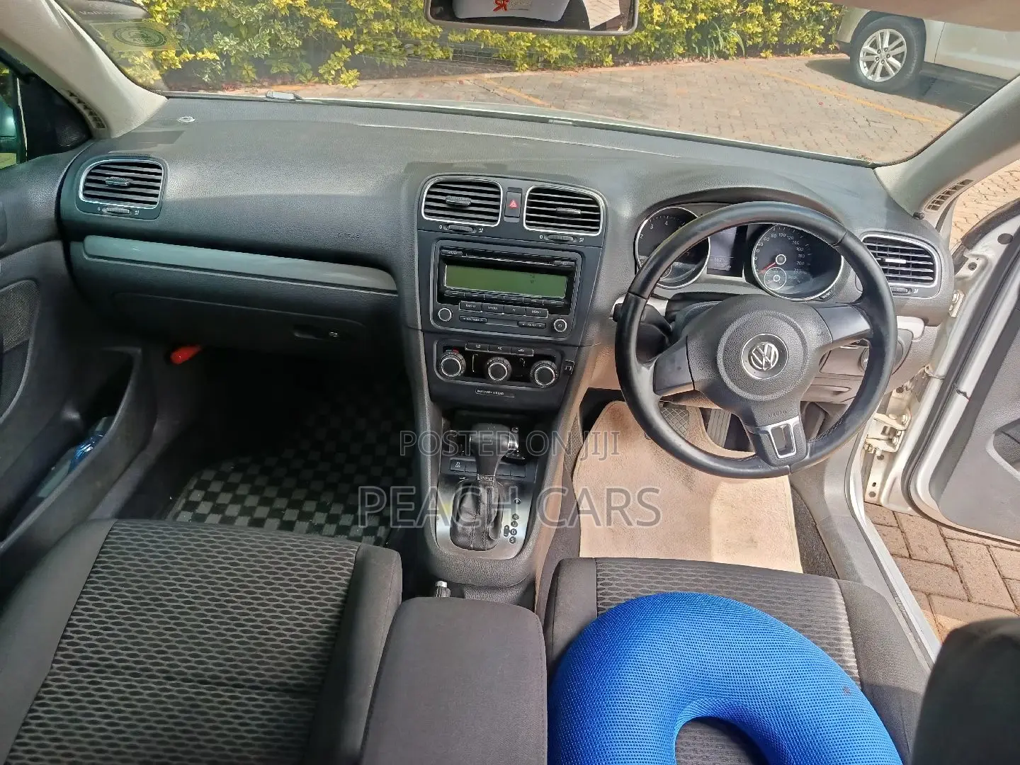 Volkswagen Golf 2011 Silver