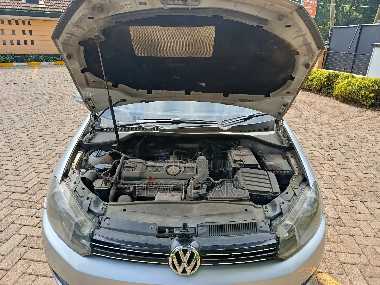 Volkswagen Golf 2011 Silver