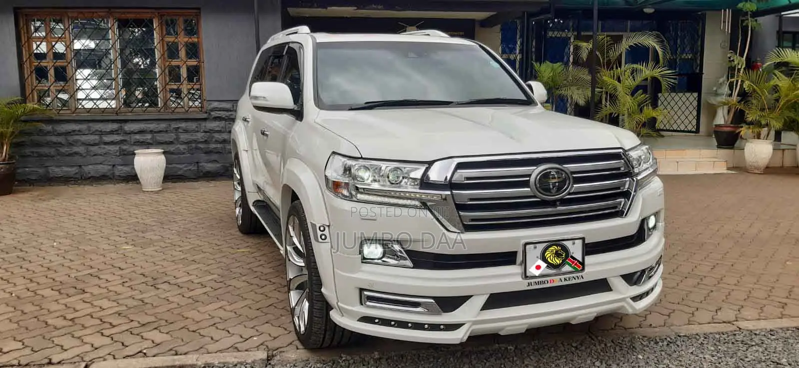 Toyota Land Cruiser 4.6 V8 ZX 2020 White