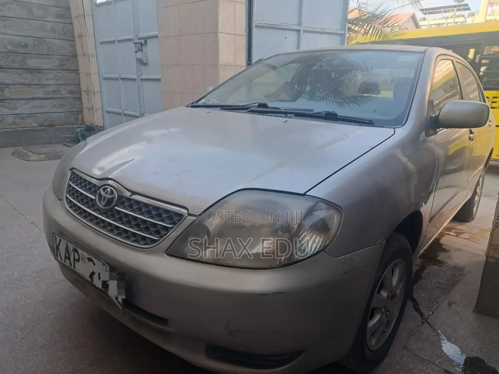 Toyota Corolla 2003 Gold