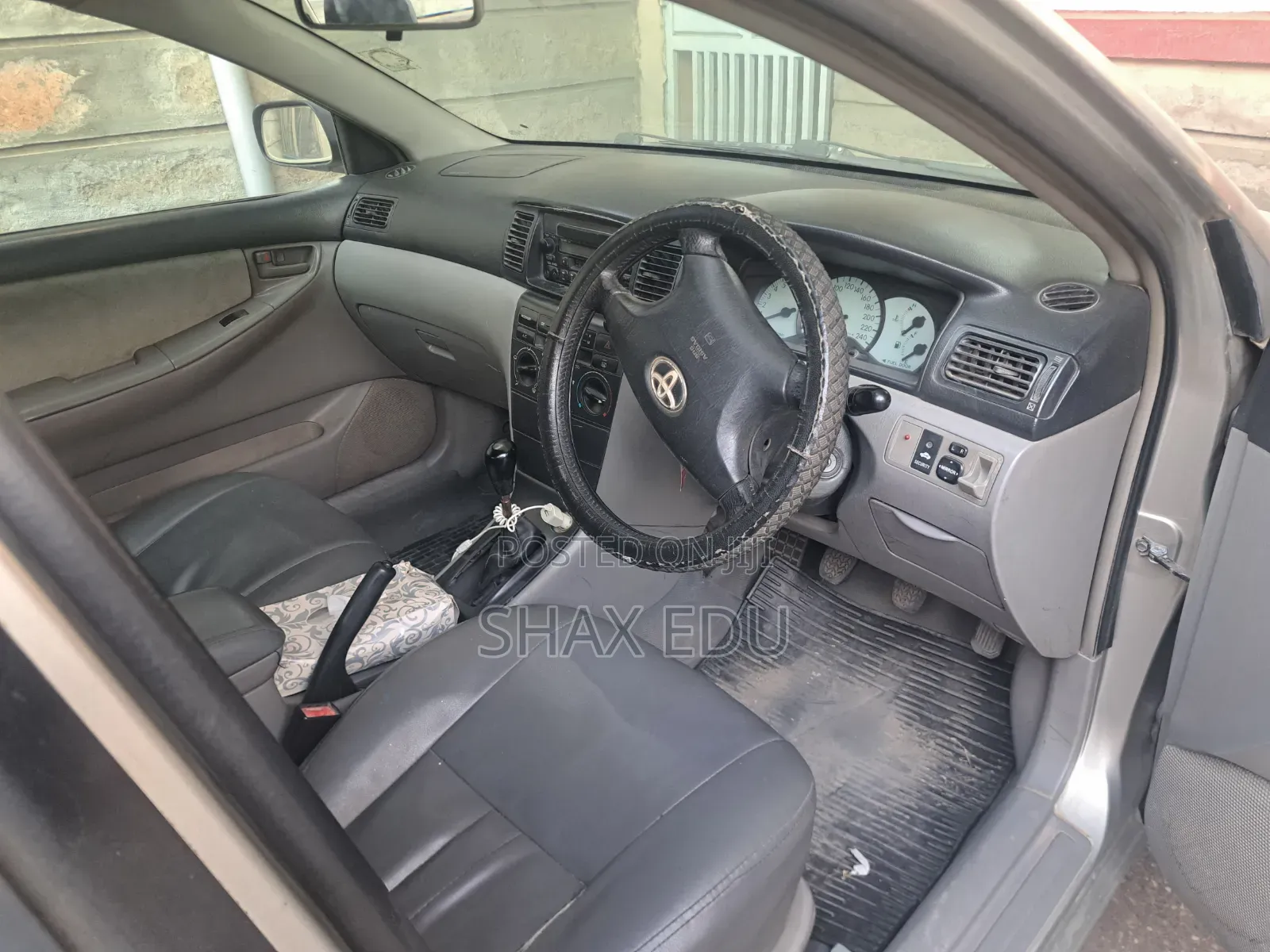 Toyota Corolla 2003 Gold