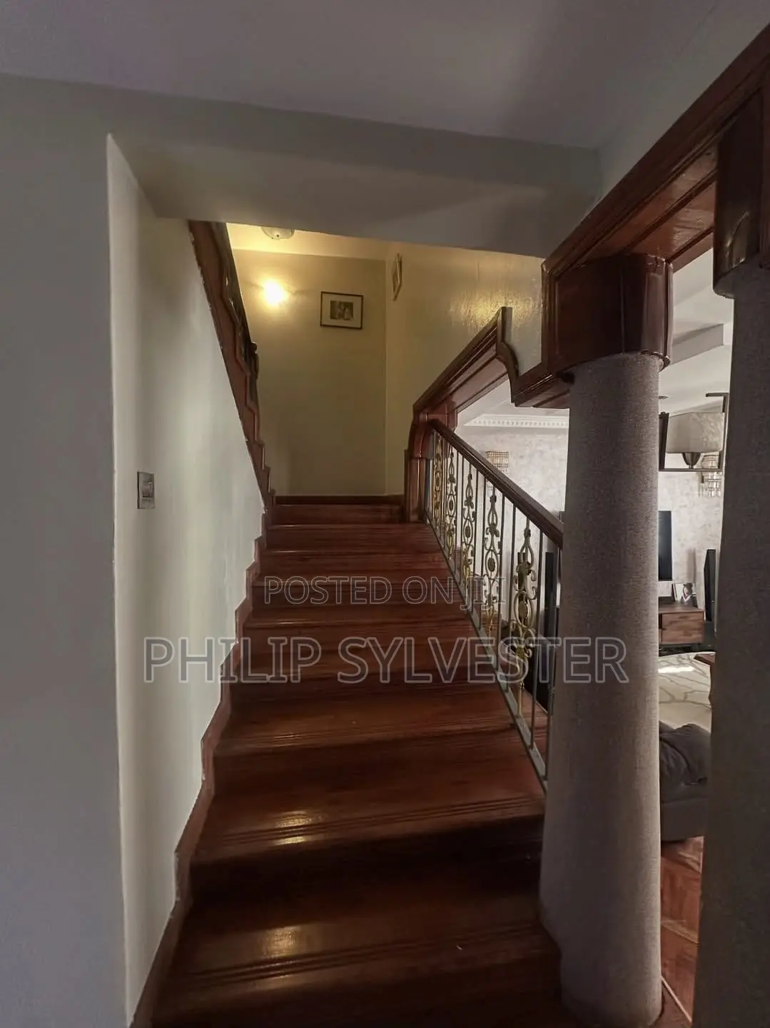 6bdrm House in Royal Park for sale