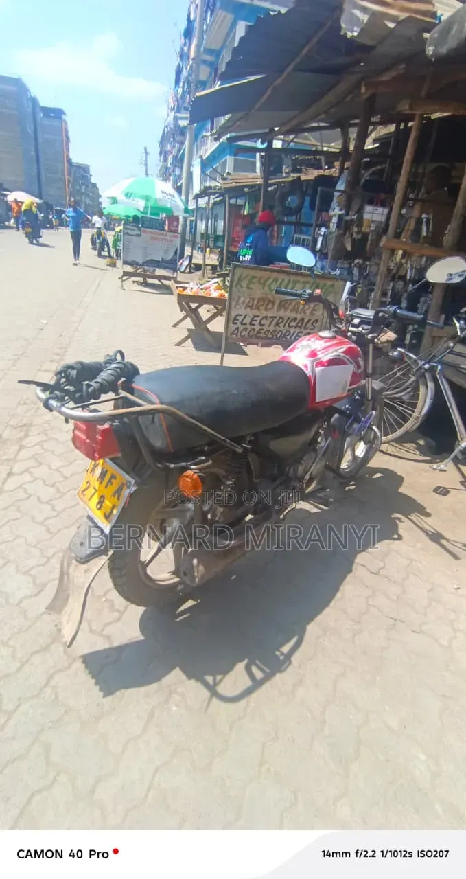Honda XL 125 2020 Red