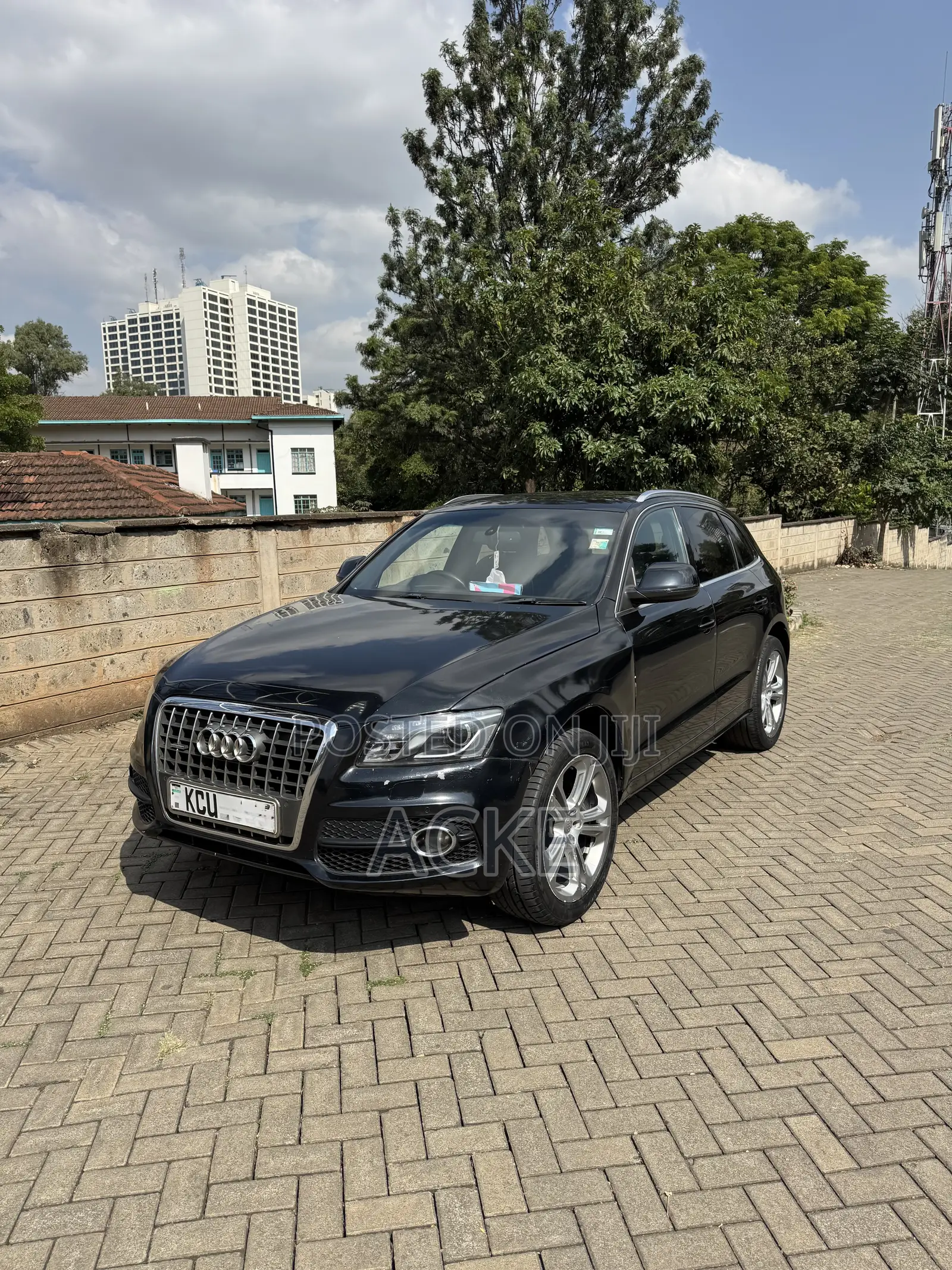 Audi Q5 2010 Black