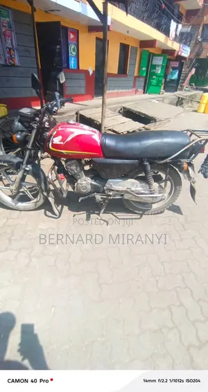 Honda XL 125 2020 Red
