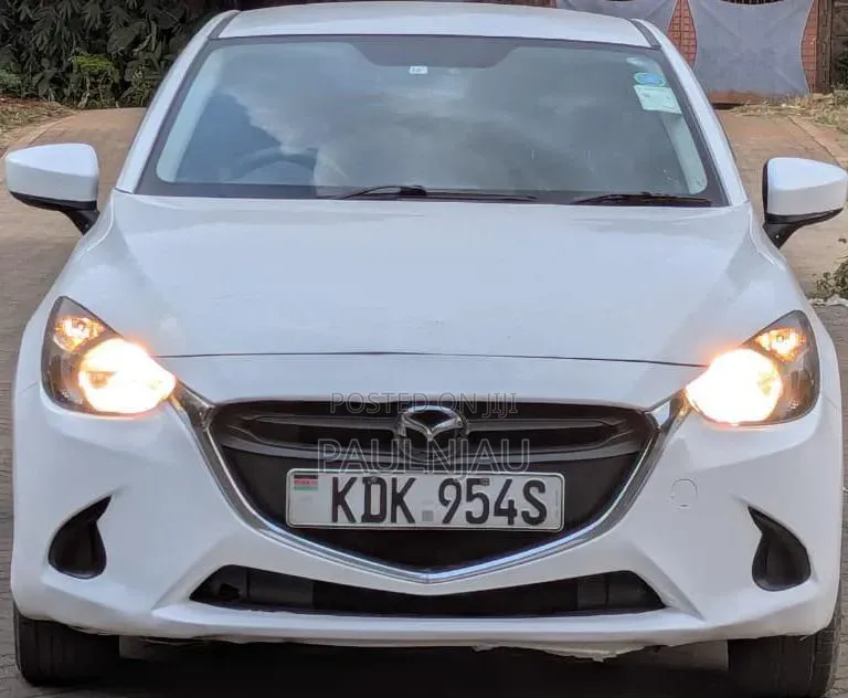 Mazda Demio 2015
