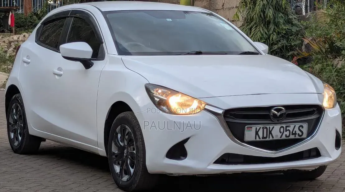 Mazda Demio 2015