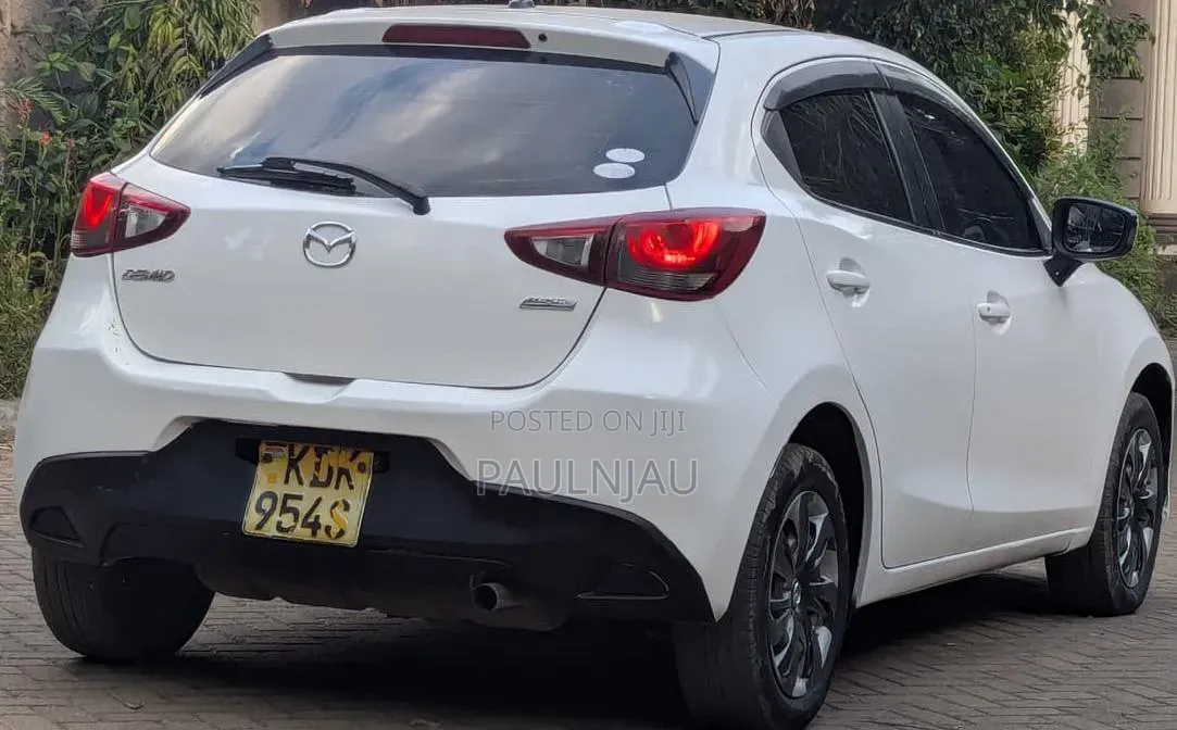 Mazda Demio 2015