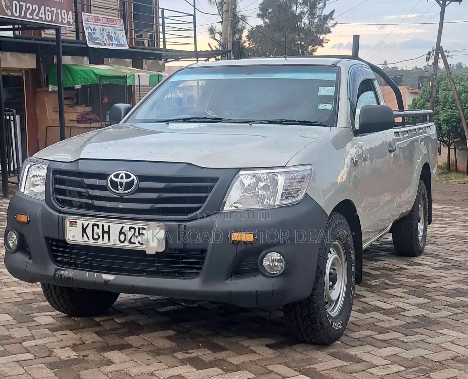 Toyota Hilux 2016 Gray