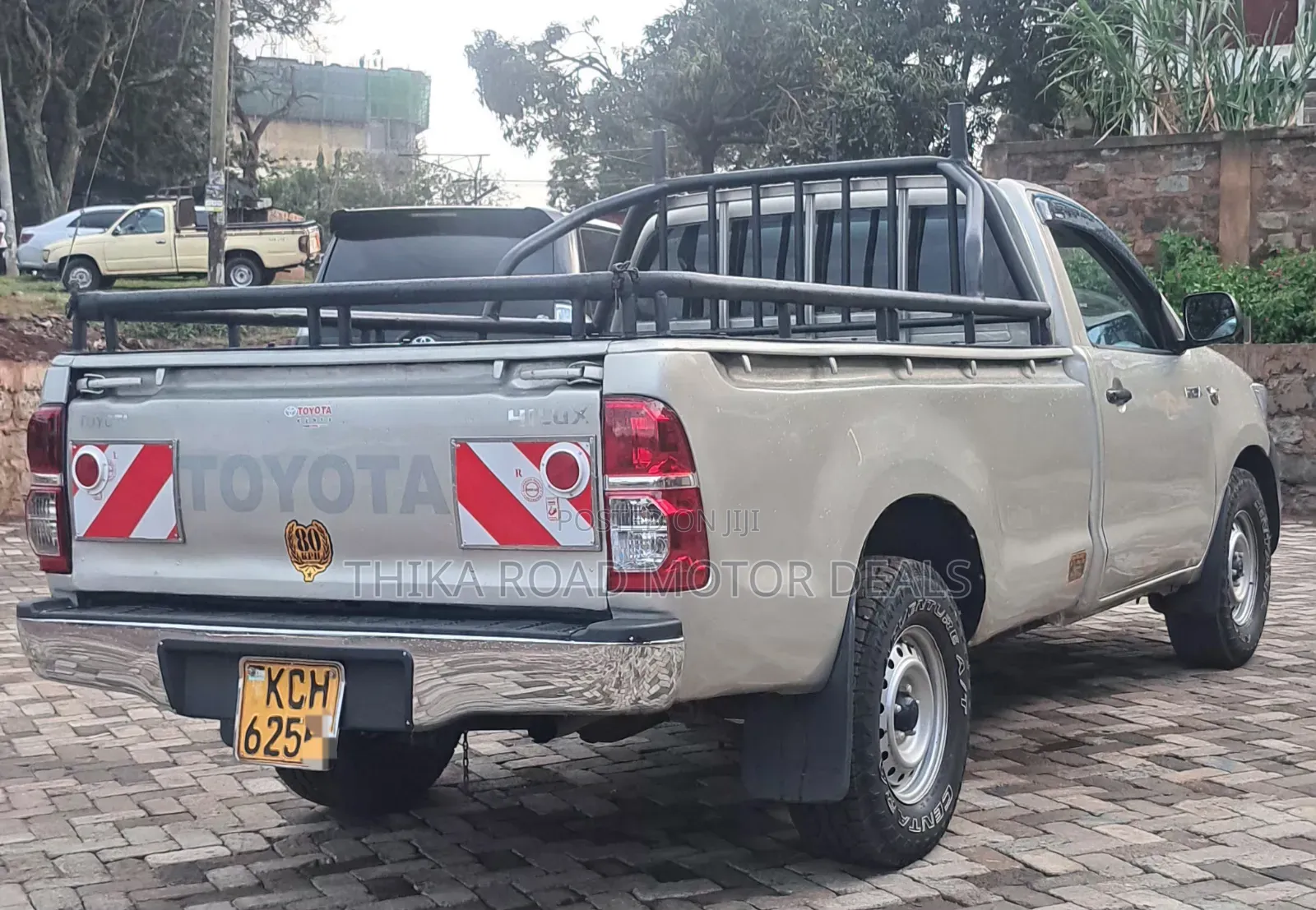 Toyota Hilux 2016 Gray