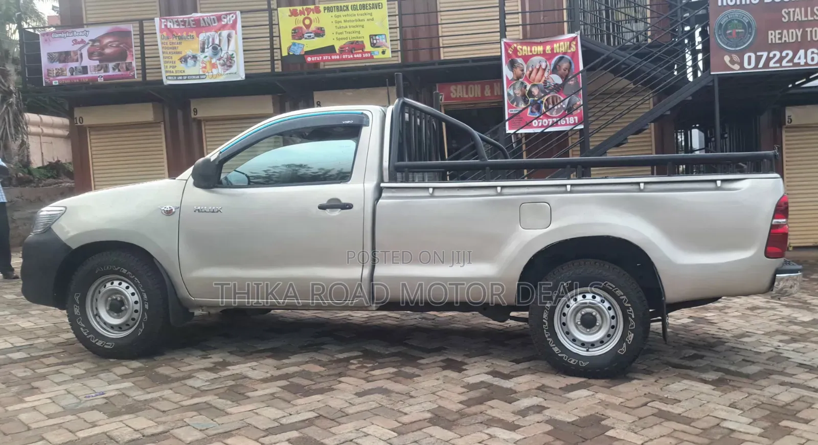 Toyota Hilux 2016 Gray