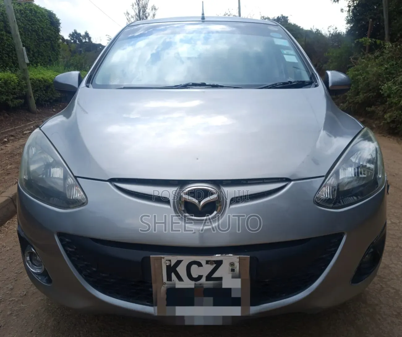 Mazda Demio 2013 Silver