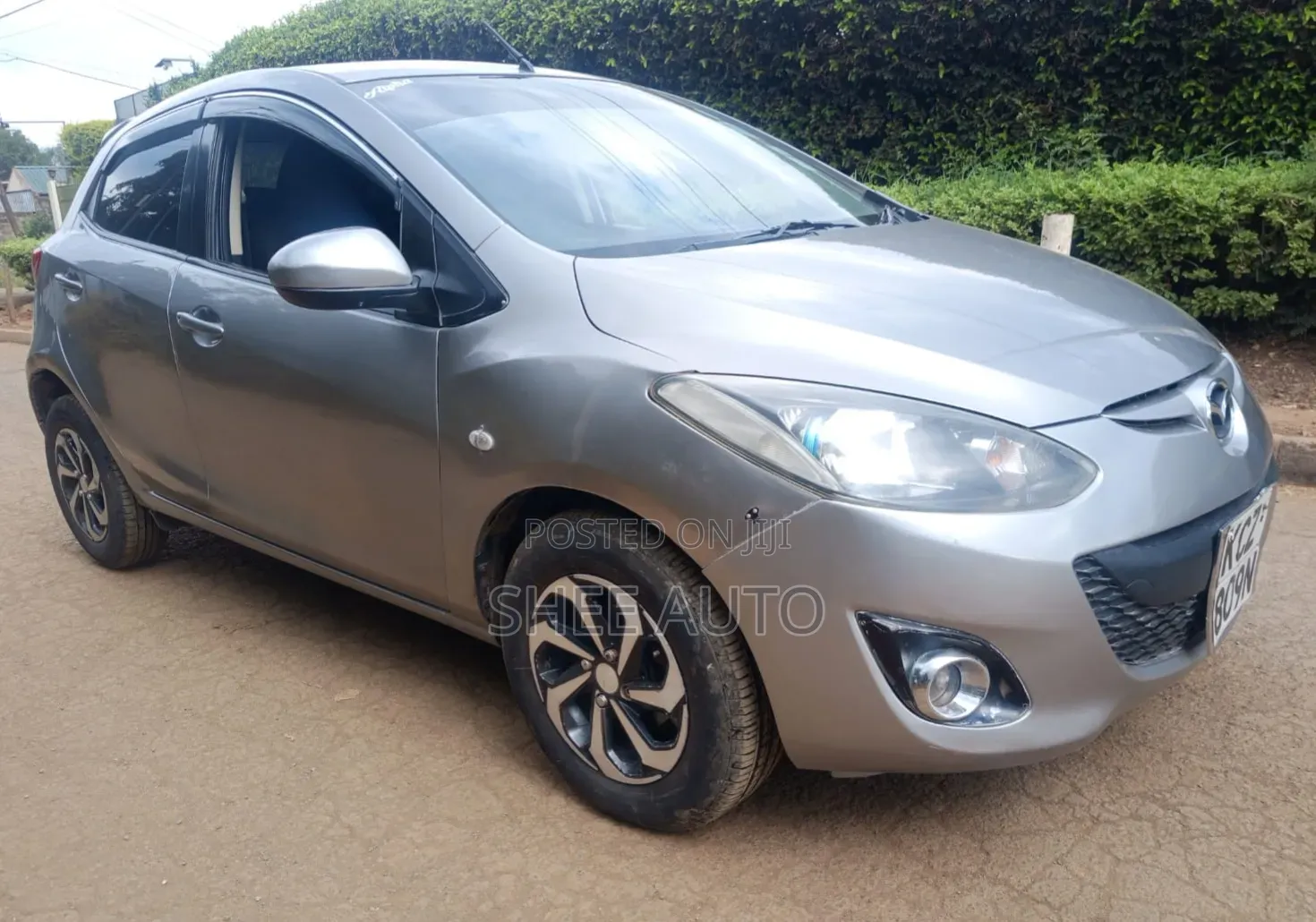 Mazda Demio 2013 Silver