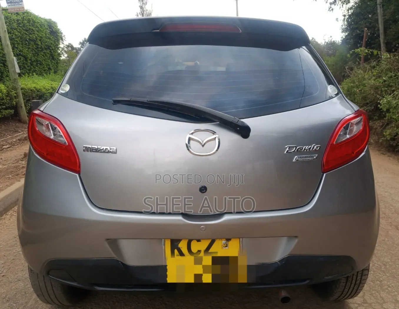 Mazda Demio 2013 Silver