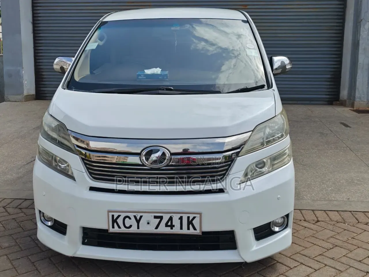 Toyota Alphard 2012 White