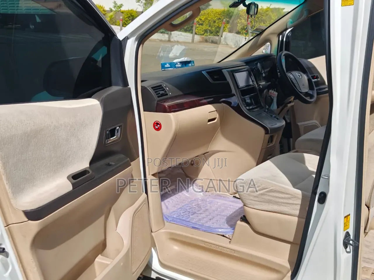 Toyota Alphard 2012 White